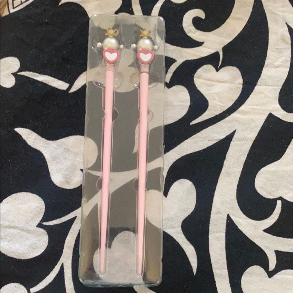 Sailor moon chopsticks .luv the sailor guardians✨